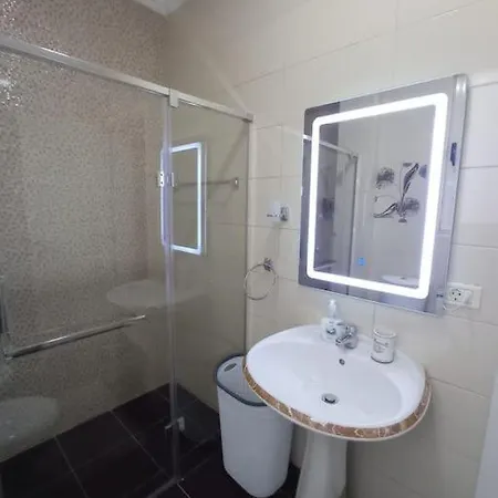 Sokoli, Lovely Modern Apartment Tirana